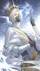  1boy absurdres ambience_synesthesia arknights black_gloves buttoned_cuffs buttons clouds commentary covered_mouth crown curtained_hair dagger english_commentary forehead from_below gloves gold_crown hand_up highres jellyfish_cut knife long_hair male_focus mask mouth_mask ninja_mask official_alternate_costume overcast pointed_crown red_eyes robe sash shoulder_sash sidelocks sky solo stiletto_(weapon) sunburst turtleneck ulpianus_(arknights) undershirt upper_body very_long_hair weapon weapon_on_hip white_hair white_robe white_sash yinhepongpong 