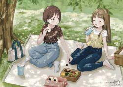 2girls arm_at_side arm_support bag belt belt_buckle black_belt blue_eyes blue_pants blush brown_hair brown_shirt buckle camisole closed_eyes closed_mouth commentary_request cup dappled_sunlight dated day denim disposable_cup drinking_straw eating floral_print floral_print_shirt food food_bite full_body hand_up highres holding holding_cup holding_food indian_style jeans long_hair making-of_available multiple_girls nena_labo no_shoes onigiri original outdoors pants picnic picnic_blanket print_shirt shirt shoes short_hair short_sleeves signature sitting slice_of_life slip-on_shoes socks straight_hair sunlight tree white_bag white_shirt white_shoes white_socks yellow_camisole 