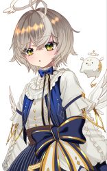  1girl :o ahoge azri_(nanashi_inc.) blue_bow blue_bowtie blue_skirt blue_vest blush bow bowtie brown_hair buren buttons commentary_request creature diamond_button frilled_shirt frilled_sleeves frills halo highres looking_at_viewer multicolored_hair nanashi_inc. open_clothes open_mouth open_vest shirt short_hair simple_background skirt solo streaked_hair upper_body vest virtual_youtuber white_background white_halo white_shirt yellow_eyes 