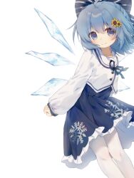  1girl absurdres ahoge alternate_costume blue_bow blue_dress blue_eyes blue_hair blue_ribbon blush bow chinese_commentary cirno closed_mouth commentary_request detached_wings dress flower hair_bow hair_flower hair_ornament highres ice ice_wings long_sleeves looking_at_viewer medium_hair neck_ribbon print_dress ribbon shirt simple_background smile snowflake_print solo sunflower touhou white_background white_shirt wings yellow_flower yuanyuanshao 