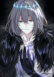  1boy black_background black_hands blue_eyes colored_extremities commentary_request diamond_hairband expressionless eyelashes fate/grand_order fate_(series) fur_trim grey_hair hair_between_eyes highres hoooooon1099 insect_wings long_sleeves looking_at_viewer oberon_(fate) oberon_(third_ascension)_(fate) pale_skin shirt short_hair solo white_shirt wings 