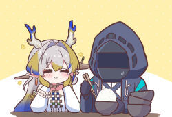 1girl 1other arknights beads black_jacket blonde_hair blue_hair blush bowl chibi chibi_only chopsticks closed_eyes closed_mouth commentary doctor_(arknights) dragon_girl dragon_horns earrings flower_symbol food grey_hair hair_intakes hands_on_own_cheeks hands_on_own_face head_rest highres holding holding_chopsticks hood hood_up hooded_jacket horns jacket jewelry long_hair long_sleeves midori10 multicolored_hair no_nose pointy_ears rice rice_bowl shu_(arknights) smile white_jacket yellow_background 