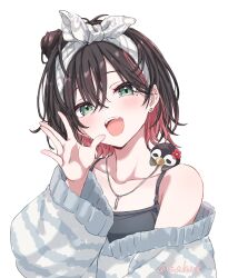  1girl :d bare_shoulders black_camisole blush brown_hair camisole commentary ear_piercing fang fuusuke_(fusuke208) green_eyes hair_between_eyes hand_up highres hizuki_yui hizuki_yui_(4th_costume) jewelry long_sleeves looking_at_viewer mole mole_under_eye multicolored_hair necklace neo-porte off-shoulder_sweater off_shoulder open_hand open_mouth piercing red_hair short_hair simple_background smile solo striped_clothes striped_sweater sweater teeth twitter_username untranslatable_commentary upper_teeth_only virtual_youtuber white_background white_sweater 