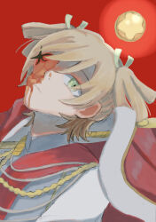  1girl aiguillette bad_id bad_pixiv_id badge blonde_hair cape closed_mouth daiba_nana dutch_angle epaulettes expressionless food food_on_face fur-trimmed_cape fur_trim genkai_zenkai green_eyes green_ribbon grey_jacket hair_between_eyes hair_ribbon highres jacket looking_at_viewer missing_commentary multicolored_jacket one_eye_covered red_background red_cape ribbon sash short_hair short_twintails shoujo_kageki_revue_starlight shoulder_sash simple_background single_epaulette solo star_(symbol) tomato twintails two-tone_jacket upper_body white_jacket 