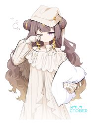  1girl absurdres alternate_costume anya_melfissa blonde_hair blonde_streaks blunt_bangs brown_hair center-flap_bangs closed_mouth commentary cropped_legs double-parted_bangs double_bun dress english_commentary fluffy_hair frilled_dress frills gradient_hair hair_bun hand_on_own_face hand_up hat highres holding holding_pillow hololive hololive_indonesia long_dress long_sleeves looking_down multicolored_hair nightcap one_eye_closed pillow puffy_long_sleeves puffy_sleeves saltnvalk simple_background sleepwear sleeveless sleeveless_dress solo squeans streaked_hair two-tone_hair violet_eyes virtual_youtuber wavy_hair wavy_sidelocks white_background yellow_dress 