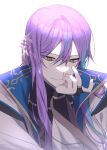  1boy alternate_costume alternate_hair_length alternate_hairstyle blue_hair commentary_request hand_on_own_face hr_rinn kamishiro_rui korean_commentary long_hair male_focus project_sekai purple_hair smile solo upper_body yellow_eyes 