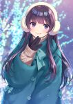  1girl aran_sweater black_gloves blue_bow blue_coat blurry blurry_background blush bow brown_sweater cable_knit closed_mouth coat commentary_request depth_of_field earmuffs gloves hand_up highres long_hair long_sleeves looking_at_viewer morikura_en original puffy_long_sleeves puffy_sleeves purple_hair sleeves_past_wrists smile solo sweater turtleneck turtleneck_sweater very_long_hair violet_eyes 