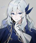  1boy argalia_(project_moon) blue_cape blue_eyes blue_jacket cape gloves hand_up highres horns jacket library_of_ruina long_hair parted_lips project_moon smile solo tori_(pippikasu) upper_body very_long_hair white_gloves white_hair 