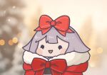 ._. 1girl :d absurdres blurry blurry_background blush_stickers bokeh bow chibi christmas coat commentary_request depth_of_field fur-trimmed_coat fur_trim grey_hair hair_bow highres hololive hololive_english hood hood_down hooded_coat koseki_bijou long_hair looking_at_viewer phdpigeon red_bow red_coat smile solid_circle_eyes solo upper_body virtual_youtuber