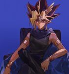  1boy armlet atem black_hair black_pants black_shirt blonde_hair blue_background blue_cape bracelet bright_pupils cape chair chinese_commentary commentary crossed_legs crown dangle_earrings dark_skin earrings gold highres jewelry male_focus multicolored_hair naoki_(2rzmcaizerails6) on_chair pants redhead ring serious shirt sitting sleeveless sleeveless_shirt solo upper_body violet_eyes yu-gi-oh! yu-gi-oh!_duel_monsters 