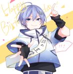  ! &gt;:) 1boy ahoge black_gloves black_shirt blue_eyes blue_hair closed_mouth fingerless_gloves gloves hair_between_eyes hair_ornament happy_birthday highres jacket kuroi_(liar-player) male_focus neo-porte sash shirayuki_reid shirt short_sleeves smile snowflake_hair_ornament solo spoken_exclamation_mark translation_request twitter_username two-tone_background upper_body v-shaped_eyebrows virtual_youtuber white_background white_jacket yellow_background 