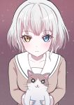  1girl absurdres bang_dream! bang_dream!_it&#039;s_mygo!!!!! blue_eyes blush cat hanasakigawa_school_uniform heterochromia highres kaname_raana looking_at_viewer mygo!!!!!_(bang_dream!) school_uniform shirt short_hair simple_background user_jxnk5728 white_hair yellow_eyes 