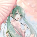  1girl blurry blurry_background bracelet cherry_blossoms from_behind green_eyes green_hair hatsune_miku highres holding holding_umbrella japanese_clothes jewelry kimono long_hair looking_at_viewer looking_back naoda_n_go oil-paper_umbrella open_mouth smile solo twintails umbrella vocaloid 