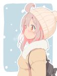  1girl ahoge backpack bag beanie blue_background breath commentary from_side fur_collar hair_between_eyes hat highres light_blush long_hair onii-chan_wa_oshimai! outline oyama_mahiro parted_lips pink_hair pom_pom_(clothes) pom_pom_beanie simple_background snow snowing solo unkimo upper_body white_outline winter_clothes 