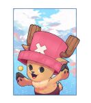  1boy antlers clouds commentary english_commentary hat highres looking_at_viewer male_focus ocean one_piece pink_headwear reindeer_antlers rottenmaru sky smile solo tony_tony_chopper 