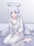  1girl 4jiri absurdres barefoot blue_archive blunt_bangs halo hand_on_own_thigh highres lap_pillow_invitation long_hair looking_at_viewer loungewear mechanical_halo noa_(blue_archive) official_alternate_costume pajamas seiza sitting smile violet_eyes white_hair white_halo 