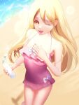  1girl beach blonde_hair blurry bokeh bottle bow brown_eyes depth_of_field highres long_hair one-piece_swimsuit one_eye_closed original pink_one-piece_swimsuit rinnimel sparkle sparkling_eyes swimsuit water_bottle water_drop white_bow 