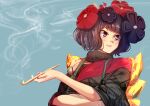  1girl benbe black_hair black_kimono blue_background blush fate/grand_order fate_(series) flower fur-trimmed_kimono fur_trim hair_flower hair_ornament highres holding holding_smoking_pipe japanese_clothes katsushika_hokusai_(fate) kimono looking_to_the_side parted_lips short_hair simple_background smile smoke smoking_pipe solo tasuki upper_body violet_eyes 