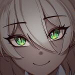  1girl close-up closed_mouth commentary dark-skinned_female dark_skin eyelashes green_eyes grey_hair highres long_bangs looking_at_viewer mawaridi original slit_pupils smile solo symbol-only_commentary yvonne_(mawaridi) 