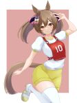  1girl animal_ears bow brown_eyes brown_hair character_name closed_mouth commentary gym_shirt gym_shorts gym_uniform hair_bow highres horse_ears horse_girl horse_tail kemuri_(etep3372) leg_up looking_at_viewer medium_hair pink_background race_bib shirt shoes short_sleeves shorts smart_falcon_(umamusume) smile sneakers solo standing standing_on_one_leg t-shirt tail thigh-highs translated twintails umamusume w white_shirt white_thighhighs yellow_footwear yellow_shorts 