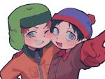  2boys arm_up beanie black_hair blue_eyes blue_headwear brown_jacket cheek-to-cheek freckles gloves green_headwear grey_eyes hat heads_together highres jacket kyle_broflovski long_sleeves looking_at_viewer male_focus multiple_boys omochisan216 one_eye_closed open_mouth orange_jacket red_gloves redhead simple_background smile south_park stan_marsh upper_body v v-shaped_eyebrows white_background 