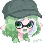  1girl artist_name black_headwear commentary dot_nose green_eyes green_hair highres inkling_girl inkling_player_character medium_hair open_mouth pointy_ears portrait simple_background smile solo splatoon_(series) splatoon_3 teeth tentacle_hair tonbofree twitter_username white_background 