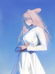  1girl animal_ears blue_background blue_sky bright_pupils closed_mouth colored_eyelashes dress gradient_background hands_up highres korean_commentary long_hair long_sleeves original outdoors pink_hair rabbit_ears rabbit_girl sasi_mozzi1 sky solo standing upper_body violet_eyes white_dress white_pupils 