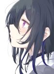  1girl amaner black_hair blue_hair closed_mouth earrings hair_between_eyes highres ichinose_uruha jewelry long_hair looking_to_the_side looking_up multicolored_hair shirt simple_background solo streaked_hair violet_eyes virtual_youtuber vspo! white_background white_shirt 