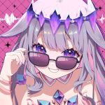  1girl bracelet chest_jewel grey_hair highres hololive hololive_english jewelry koseki_bijou koseki_bijou_(1st_costume) long_hair looking_over_eyewear mimo_(mimo_illust) purple_background purple_nails smile sunglasses violet_eyes virtual_youtuber 