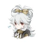  1boy bone_necklace chibi genshin_impact grey_hair hair_ribbon highres long_hair looking_at_viewer male_focus nan777 razor_(genshin_impact) red_eyes ribbon scar scar_on_face simple_background solo upper_body white_background yellow_ribbon 