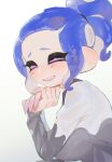  1girl blue_hair breasts closed_eyes commentary_request doro_mizu_831 eyelashes highres large_breasts medium_hair octoling octoling_girl octoling_player_character ponytail simple_background smile solo splatoon_(series) teeth tentacle_hair upper_body white_background 