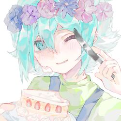  1boy ;d absurdres aegyo_sal androgynous aqua_eyes aqua_hair basil_(headspace)_(omori) basil_(omori) blue_flower blue_overalls blue_rose blush butter_knife cake cake_slice child chinese_commentary commentary_request double-parted_bangs flipped_hair flower flower_wreath food food_on_face fruit green_shirt grin hair_between_eyes hands_up head_tilt head_wreath highres holding holding_knife holding_plate knife looking_at_viewer male_focus omori one_eye_closed overalls pale_skin pink_flower pink_rose plate portrait purple_flower rose shirt sidelocks simple_background smile solo strawberry strawberry_cake turtleneck turtleneck_shirt whipped_cream white_background xinjinjumin7009067 