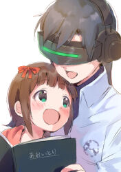  2girls :d aged_down amami_haruka android black_hair blush book bow brown_hair child collared_shirt commentary_request green_eyes hair_bow head-mounted_display headphones holding holding_book idolmaster idolmaster_(classic) idolmaster_1 kisaragi_chihaya kuzuya_ramurin long_hair mecha_chihaya multiple_girls open_book open_mouth red_bow shirt short_hair smile white_background white_shirt 