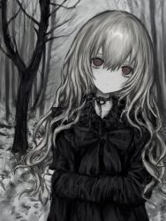  1girl bare_tree bow chan8016 choker dress empty_eyes expressionless forest head_tilt highres holding_own_arm lace_trim long_hair long_sleeves looking_at_viewer nature original outdoors red_eyes ribbon_choker sleeves_past_wrists snow solo tree white_hair 