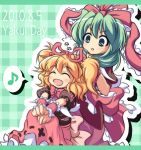  ^_^ alternate_hairstyle blonde_hair bow closed_eyes dress frills green_eyes green_hair hair_ornament highres kagiyama_hina long_hair medicine_melancholy multiple_girls musical_note nullpooo open_mouth ribbon short_twintails sitting smile text touhou twintails wrist_cuffs wristband 