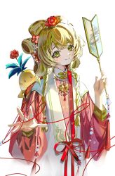  1girl blonde_hair braid chinese_clothes creature creature_on_shoulder flower ginseng green_eyes hair_flower hair_ornament hair_ribbon hand_fan hands_up hanfu highres holding holding_fan jewelry long_hair looking_at_viewer low_twin_braids necklace official_alternate_costume on_shoulder pink_hanfu red_flower red_ribbon reverse:1999 ribbon robe seventeen_meimi shuangyaji smile solo sotheby sotheby_(the_red_thread_of_fate) string twin_braids upper_body white_background white_robe 