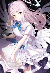  1girl angel_wings blue_archive capelet closed_mouth cowboy_shot crazy_smile crescent crescent_pin dress feathered_wings flower gun hair_flower hair_ornament halo highres holding holding_gun holding_weapon kiki-yu long_hair looking_at_viewer mika_(blue_archive) pink_hair pink_halo purple_flower smile solo weapon white_capelet white_dress white_wings wings yellow_eyes 