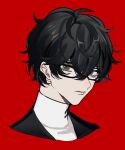  1boy amamiya_ren black-framed_eyewear black_hair black_jacket chinese_commentary closed_mouth commentary_request cropped_shoulders expressionless glasses hair_between_eyes jacket lips looking_at_viewer male_focus messy_hair persona persona_5 red_background shirt short_hair simple_background solo turtleneck turtleneck_shirt unagi_(nakaelric) white_shirt 