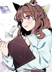  1girl :d animal_ears book brown_hair from_side green_shirt hair_ornament hairclip highres holding holding_book horse_ears horse_girl light_hello_(umamusume) long_hair long_sleeves photo_(object) photo_album satomachi shirt smile solo umamusume upper_body violet_eyes wavy_hair 