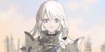  1girl :d armor au_ra blue_sky blurry blurry_background character_request chihuri clouds day depth_of_field dragon_horns final_fantasy final_fantasy_xiv hair_between_eyes highres horns looking_at_viewer outdoors pauldrons shoulder_armor sky smile solo upper_body violet_eyes white_hair 