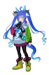  1girl @_@ absurdres ahoge animal_ears aqua_hair black_pantyhose blue_eyes blue_hair boots bow crossed_bangs drawstring full_body grin hair_bow hand_on_own_hip heterochromia highres hood hoodie horse_ears horse_girl horse_tail long_hair long_sleeves looking_at_viewer multicolored_clothes multicolored_hair multicolored_hoodie pantyhose pink_eyes sharp_teeth sidelocks simple_background smile solo standing striped_bow stuffed_animal stuffed_rabbit stuffed_toy tail teeth twin_turbo_(umamusume) twintails two-tone_hair umamusume very_long_hair white_background yellow_footwear yumayuma_(yumayumaaaan) 