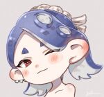 1girl ;) artist_name asymmetrical_hair bare_shoulders blue_hair blush cephalopod_eyes closed_mouth collarbone ear_blush earrings grey_background hair_behind_ear horizontal_pupils jewelry long_hair multiple_earrings nose_blush octoling one_eye_closed plum0o0 portrait red_eyes shiver_(splatoon) short_eyebrows signature smile solo splatoon_(series) splatoon_3 suction_cups tentacle_hair tooth_earrings 