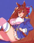  1girl absurdres animal_ears armor blue_background blue_jacket bow breasts brown_hair center_frills commentary daiwa_scarlet_(umamusume) fang frills hair_bow hair_intakes highres horse_ears horse_girl horse_tail jacket juliet_sleeves kamoto_tatsuya knee_up large_breasts long_hair long_sleeves looking_at_viewer open_mouth pauldrons puffy_sleeves red_bow red_eyes shirt shoulder_armor simple_background sitting skin_fang solo tail thigh-highs tiara twintails umamusume very_long_hair white_shirt white_thighhighs 