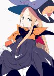  1girl abigail_williams_(fate) blonde_hair blue_bow blue_dress blue_eyes blue_hat blush bow commentary_request dress eyelashes fate/grand_order fate_(series) frilled_sleeves frills from_side hat hat_bow long_hair long_sleeves looking_at_viewer looking_to_the_side orange_bow parted_bangs parted_lips puffy_long_sleeves puffy_sleeves sideways_glance sleeve_cuffs sohin solo upper_body white_background white_bow witch_hat 