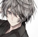  00_gx4 1boy black_shirt chinese_commentary collared_shirt facing_viewer grey_eyes grey_hair highres light_smile looking_to_the_side male_focus original shirt short_hair simple_background solo translated white_background 