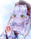  apple cosplay food fruit glasses green_eyes grey_hair hair_ornament heaven_burns_red holding holding_food holding_fruit izumi_yuki_(heaven_burns_red) long_hair match_neco round_eyewear snow_white_(grimm) snow_white_(grimm)_(cosplay) 