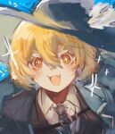  1girl absurdres black_jacket blonde_hair blue_hat blue_necktie blush collared_shirt don_quixote_(project_moon) fang hat highres jacket limbus_company mesoold necktie open_mouth project_moon shirt short_hair skin_fang smile solo sparkle sparkling_eyes white_shirt yellow_eyes 