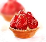  blurry blurry_background food food_focus fruit goldendays0131a highres no_humans original pastry simple_background strawberry white_background 