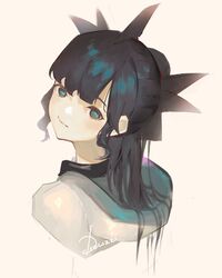  absurdres artemis_of_the_blue artist_name atelier_live black_hair blue_light blunt_bangs closed_mouth drowzzi from_side hair_ribbon highres hood hood_down hoodie indie_virtual_youtuber looking_at_viewer looking_back looking_to_the_side mole mole_under_eye ponytail ribbon shark_fin shark_girl signature upper_body virtual_youtuber white_background white_hoodie 