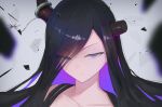  1girl black_hair blue_eyes blurry blurry_foreground broken_horn brown_dust_2 closed_mouth colored_inner_hair demon_girl demon_horns eclipse_(brown_dust_2) eyebrows_hidden_by_hair glaring hair_over_one_eye highres horn_ornament horn_ring horns long_hair looking_at_viewer multicolored_hair purple_hair qazplm951 simple_background solo two-tone_hair upper_body very_long_hair wind 
